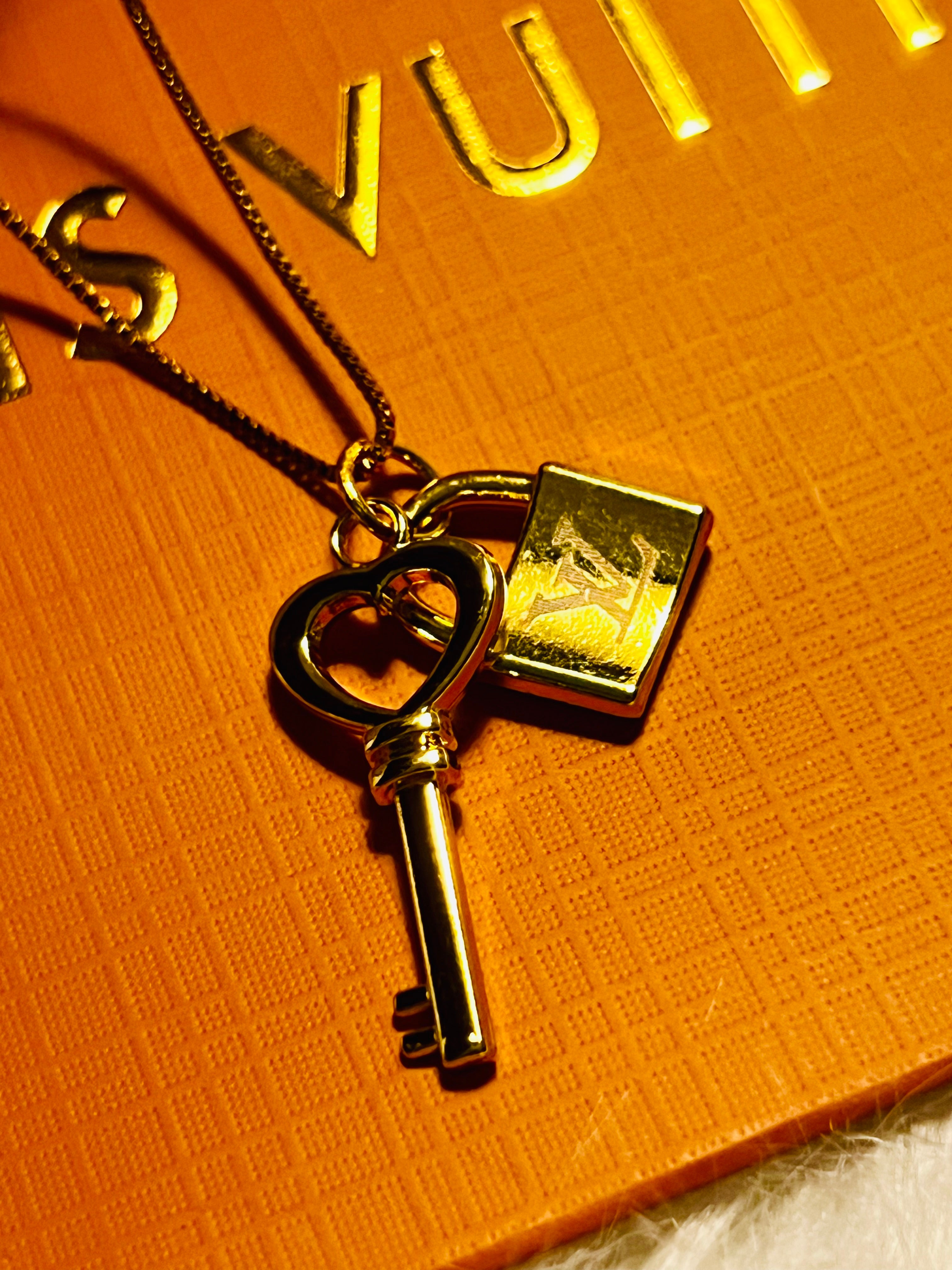LV Luxury Designer Gold Lock & Key Pendant Necklace