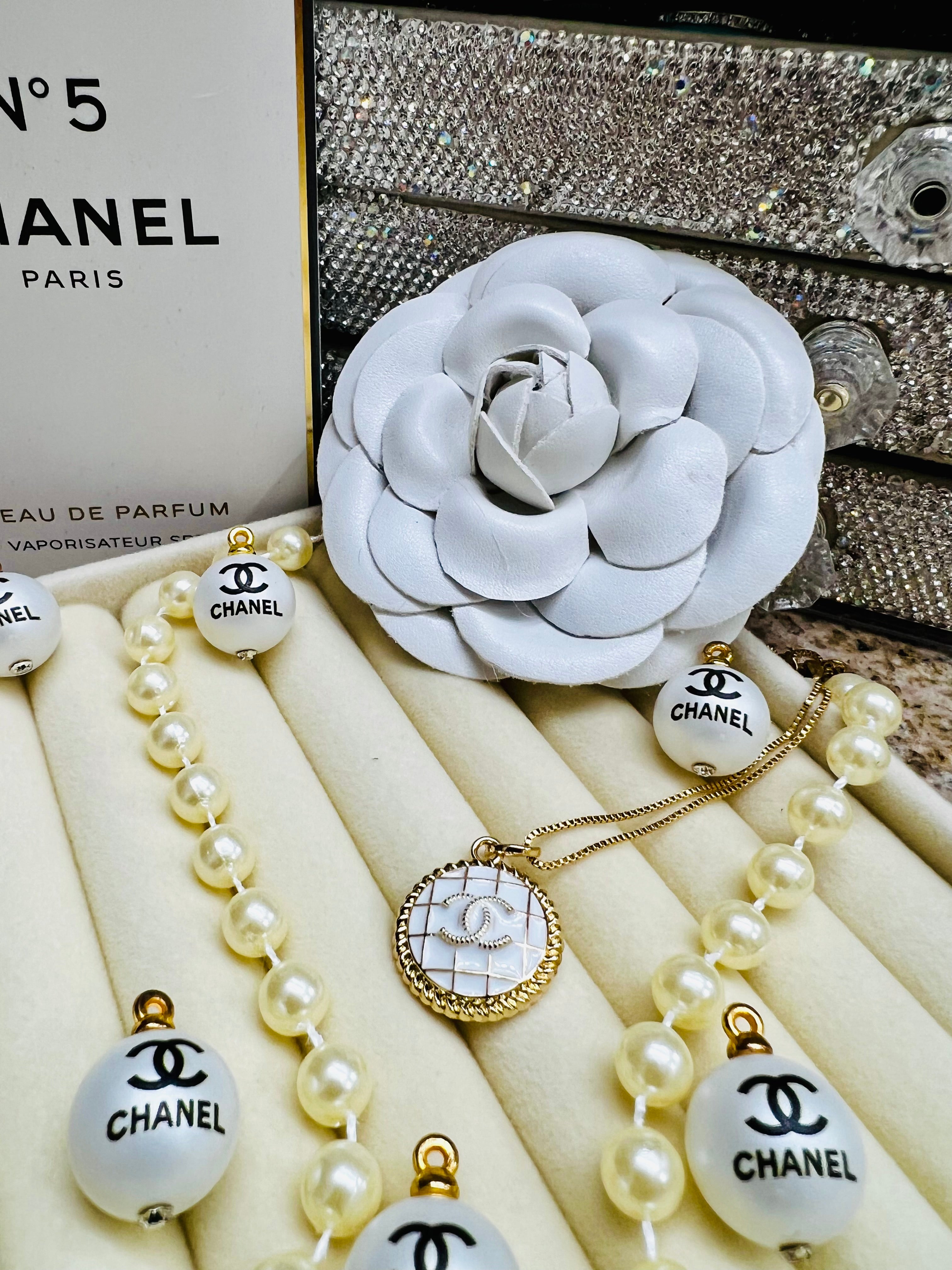 Chanel Gold & White Quilted Pattern Pendant Necklace