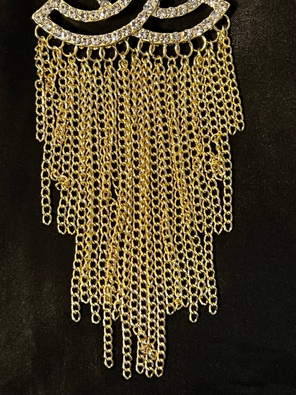 Chanel Pearl set in Gold Fringe Chain Brooch