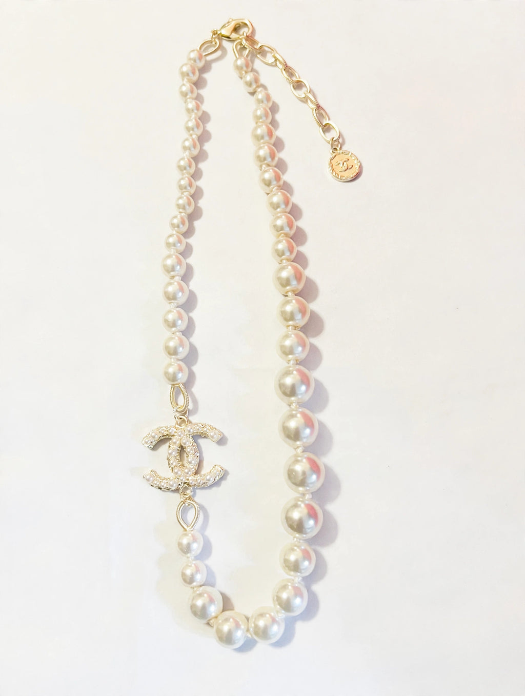 CHANEL Graduated Faux Pearl Choker Necklace CC Logo Inline Pearl CC + 100 Tag Extender 16"