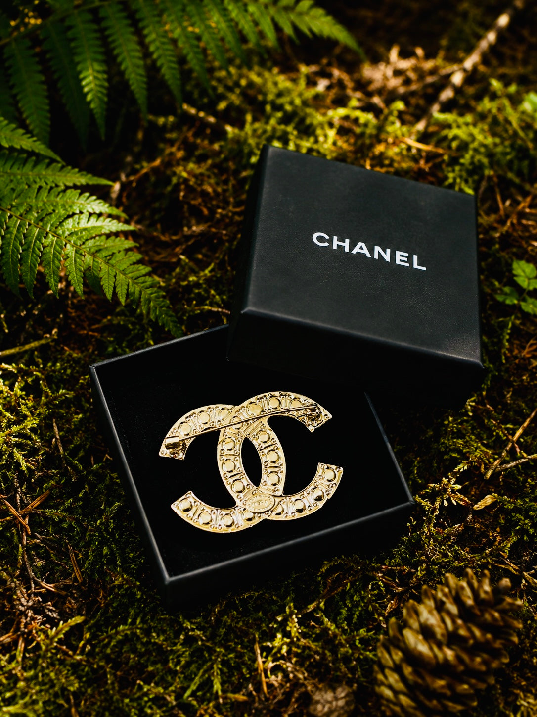 CHANEL Pearl Brooch Featuring Gold with Crystal Accents J