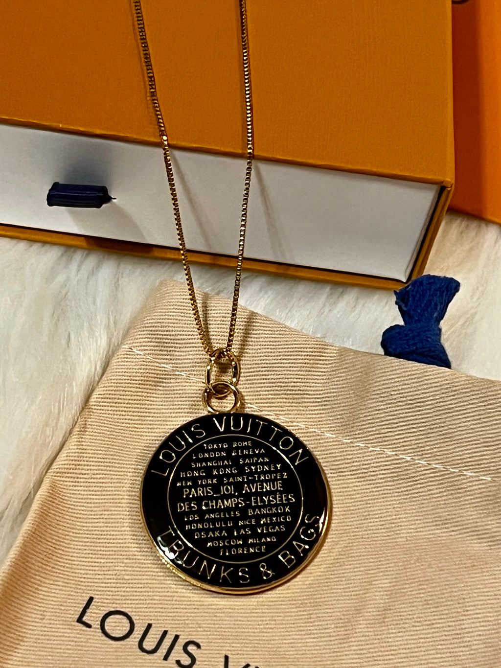 LOUIS VUITTON Iconic Trunks & Bags Black Round Pendant with Box Chain Necklace