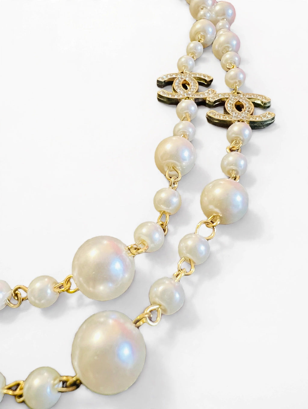Vintage Chanel Long Pearl Sautoir Necklace - Gold Chain with Graduated Pearls & Crystal CC Charms - 36"