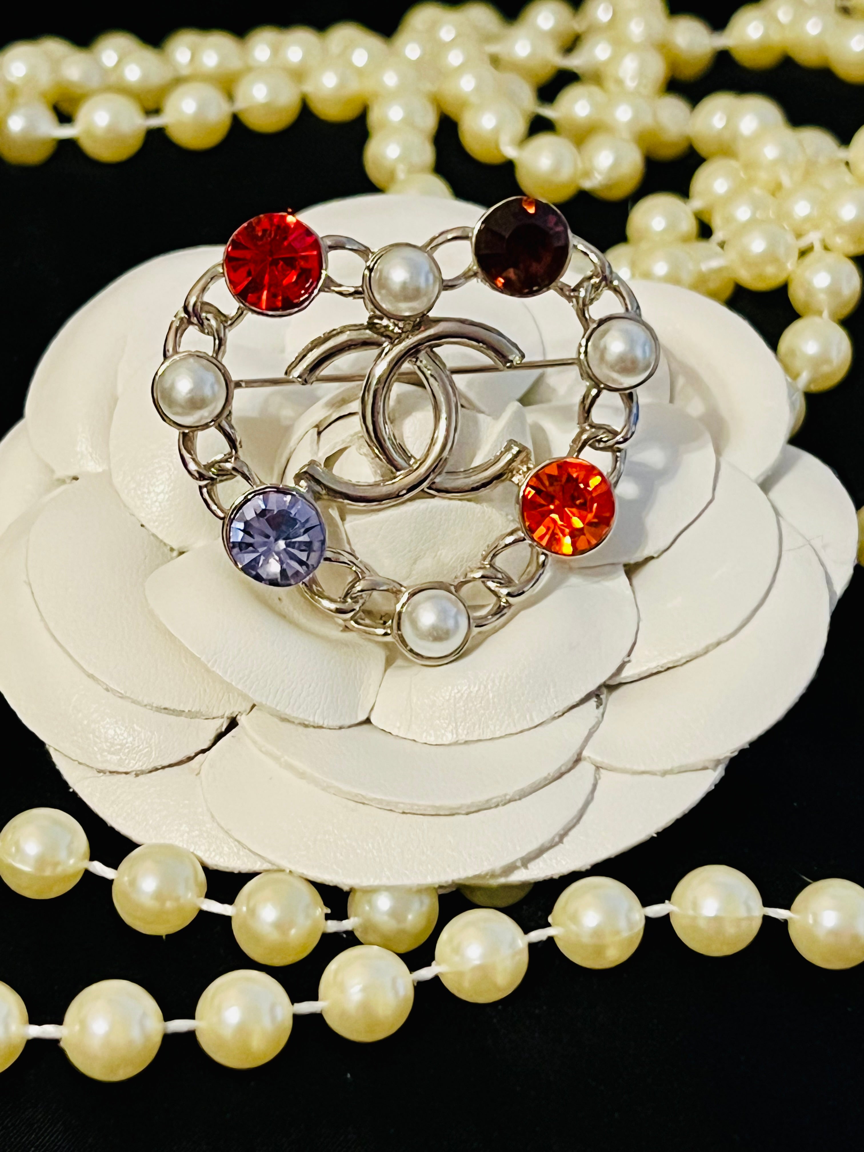 CHANEL Unique Silver Heart Shaped Colorful Brooch O