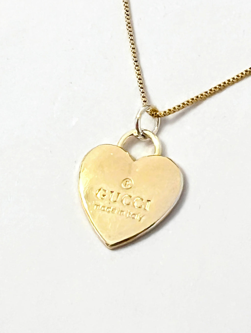 💛Gucci Gold Heart Pendant Necklace💛