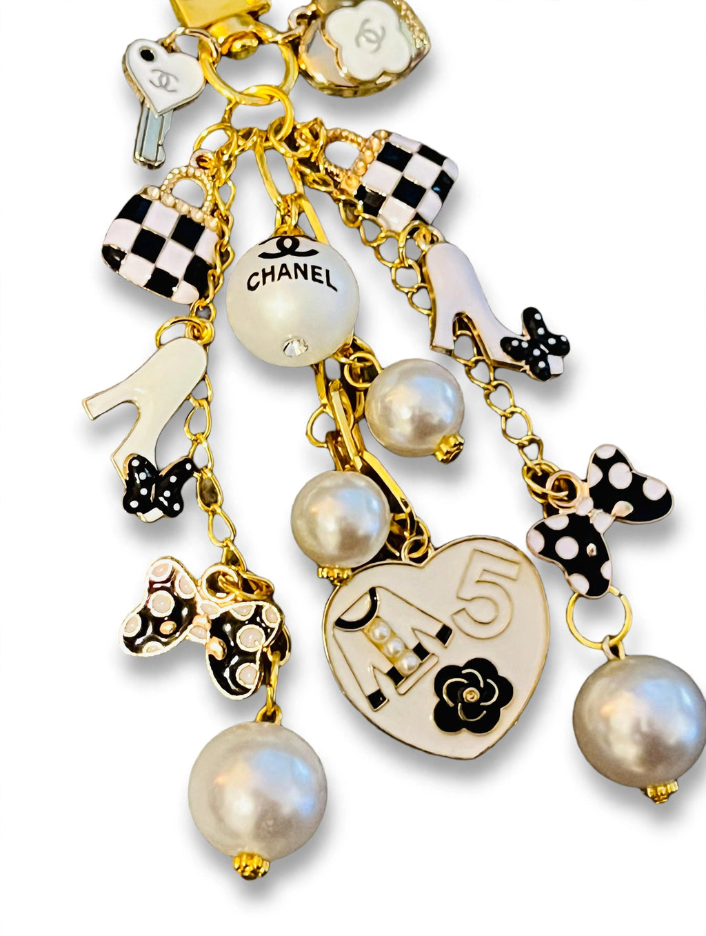 🤍Chanel No.5 Cascade Keychain🤍