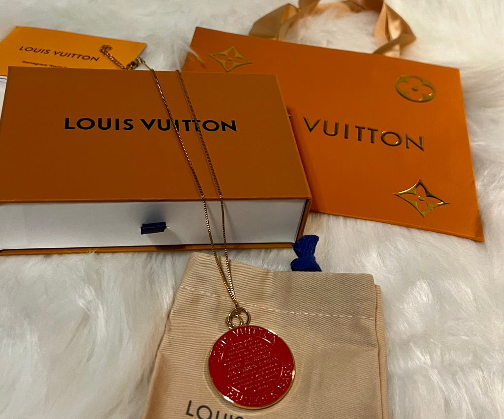 LOUIS VUITTON Iconic Trunks & Bags Pink Round Pendant Box Chain Necklace