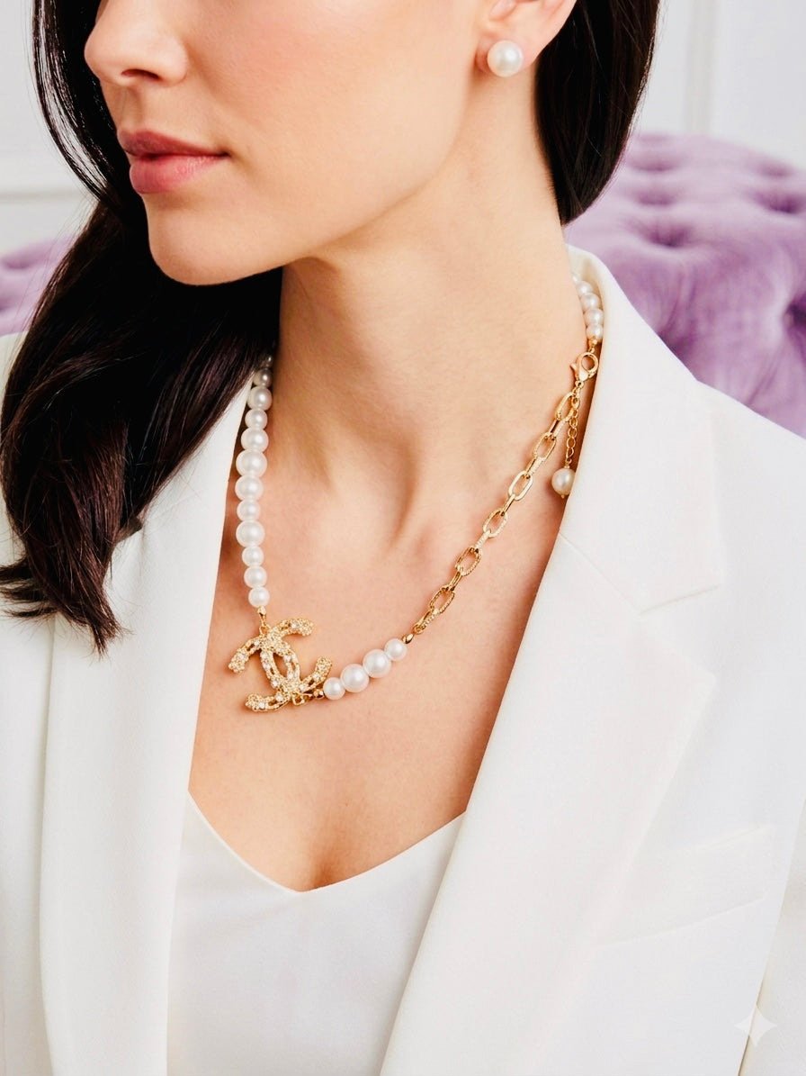 Elegant Pearl and Gold Chain CC Necklace