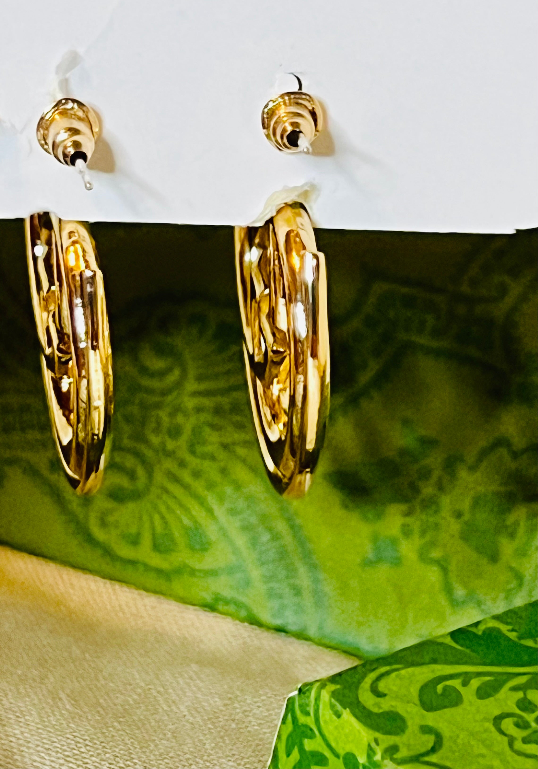 Gucci Iconic Logo Gold Hoop Earrings