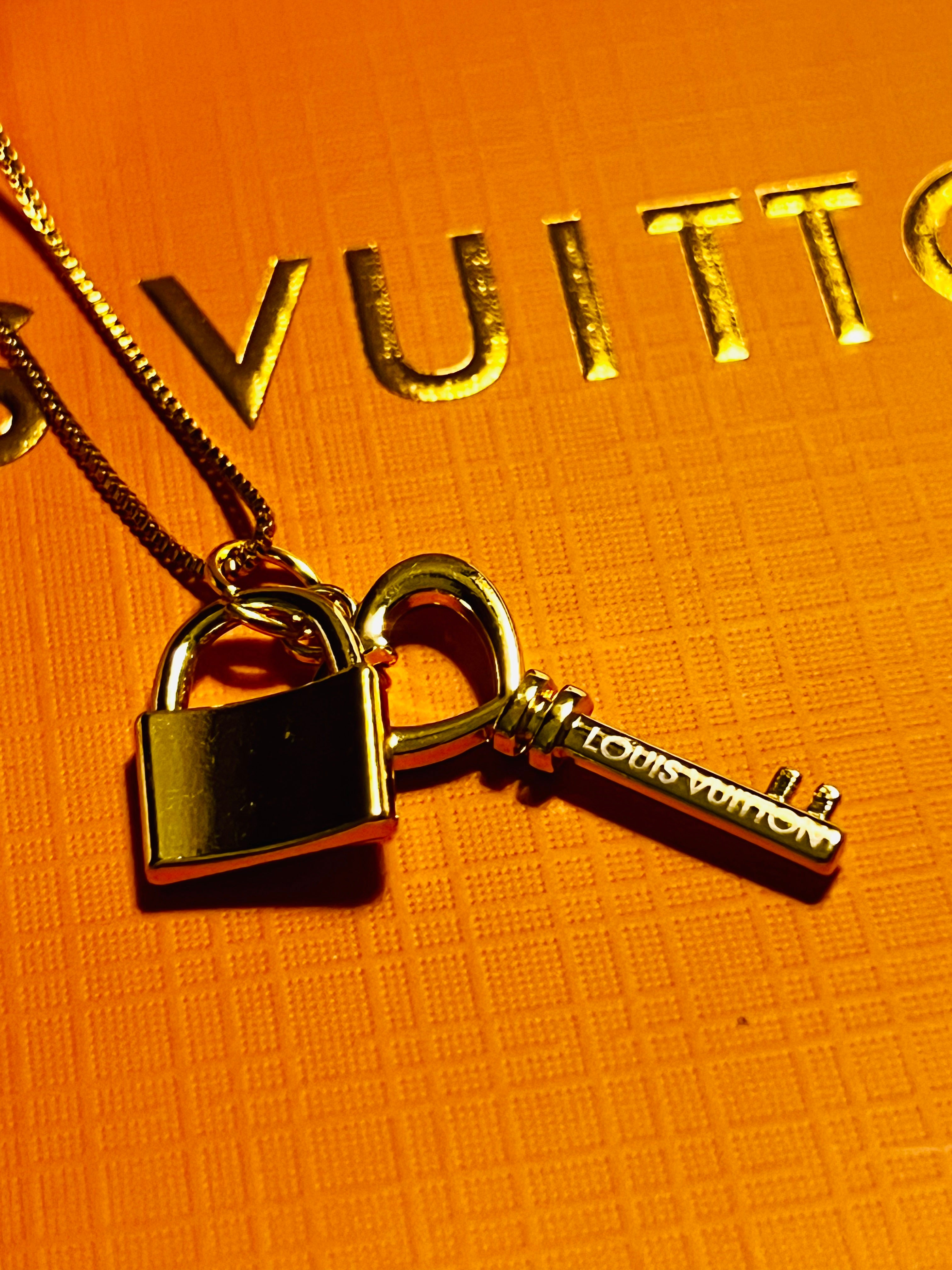 LV Luxury Designer Gold Lock & Key Pendant Necklace